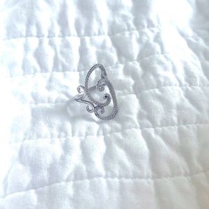 •SALE• Sterling silver ring. Size 7.